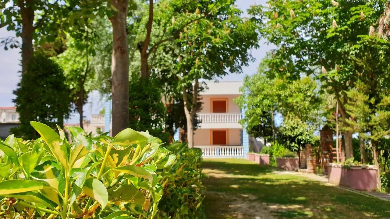 Apartment Vila Gridi- Apartamente Me Qera Spille Albania