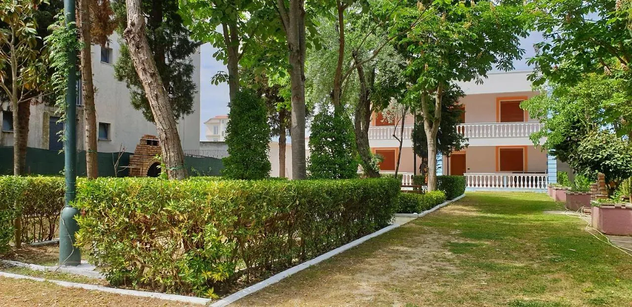 Vila Gridi- Apartamente Me Qera Spille