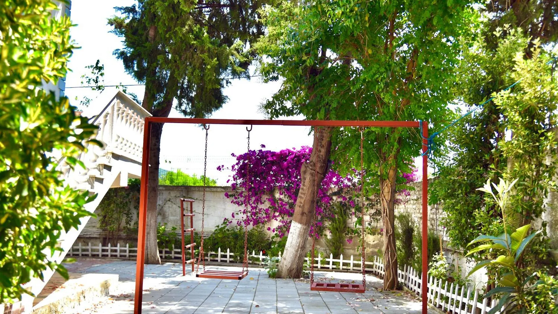 Vila Gridi- Apartamente Me Qera Spille Albania