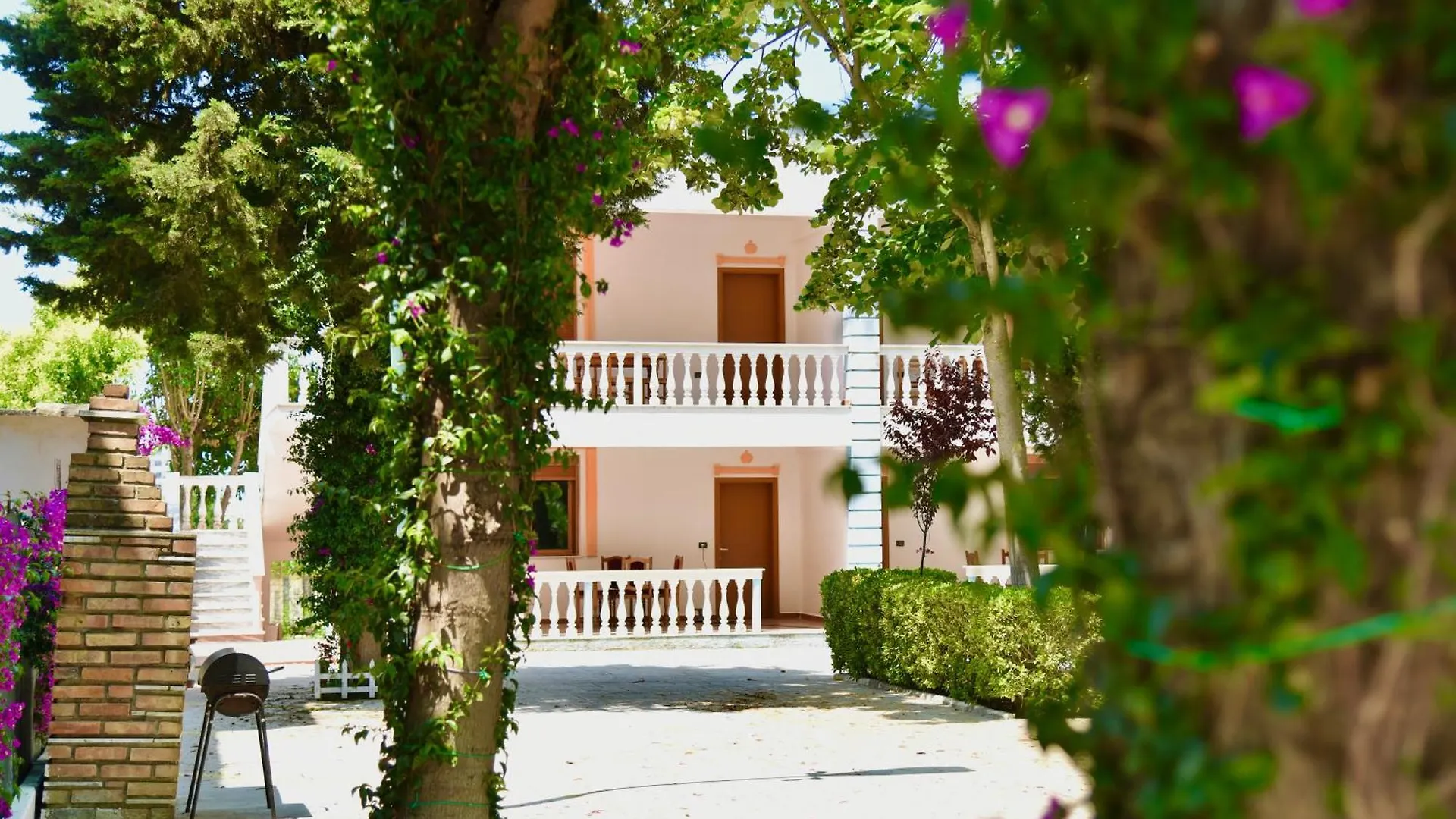 Apartment Vila Gridi- Apartamente Me Qera Spille