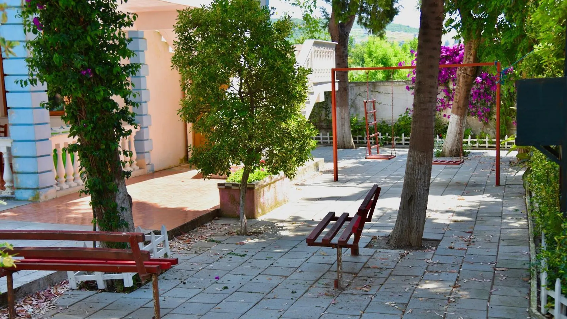 Vila Gridi- Apartamente Me Qera Spille