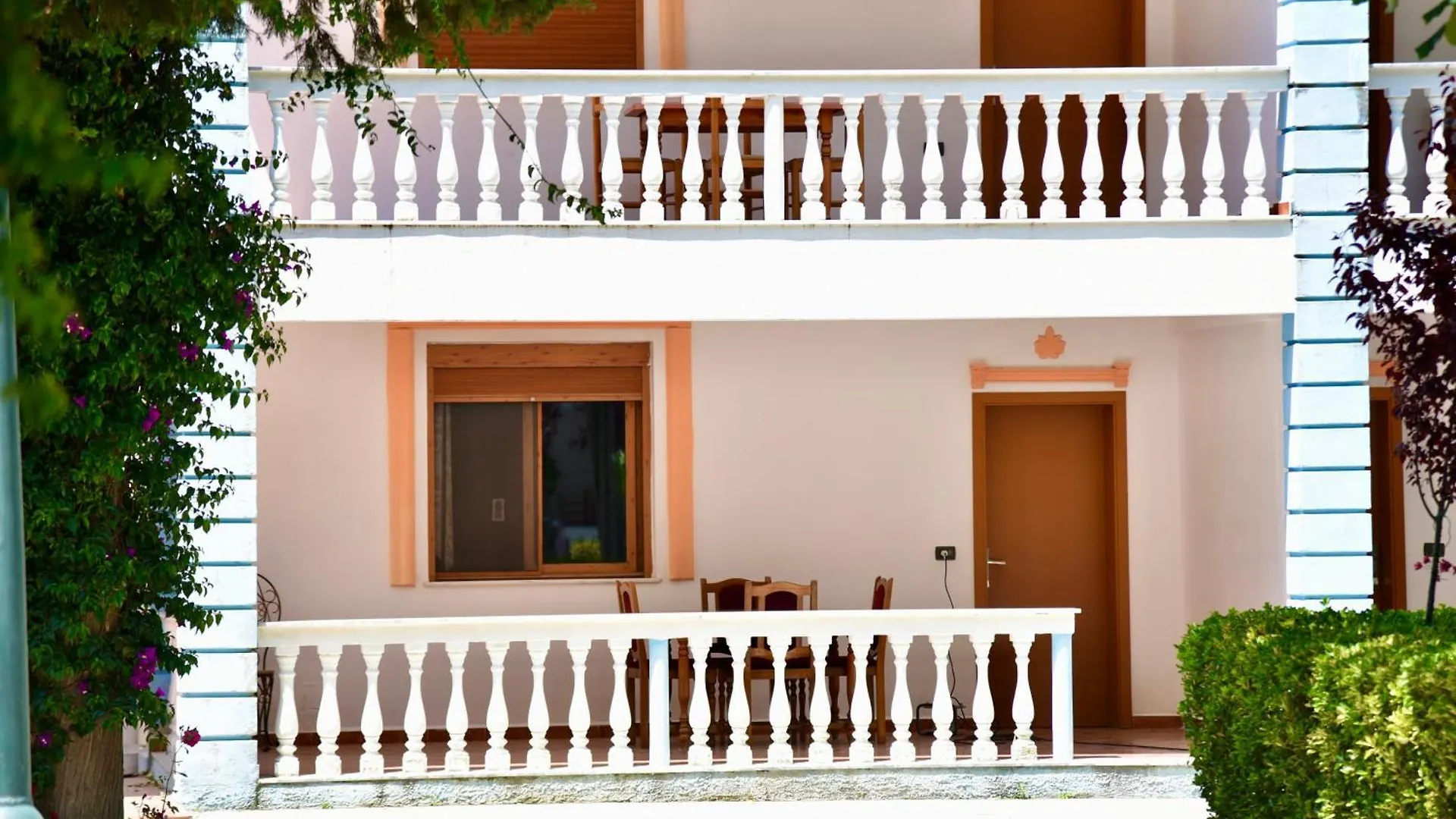 Vila Gridi- Apartamente Me Qera Spille 0*,